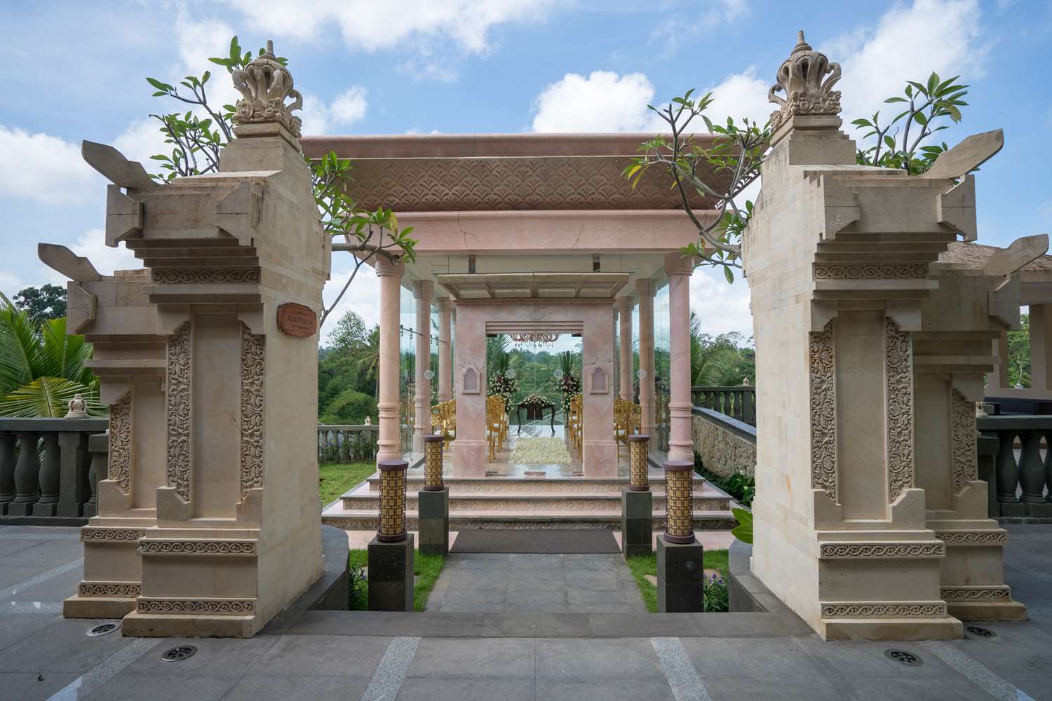 Seres Springs Resort & Spa in Ubud