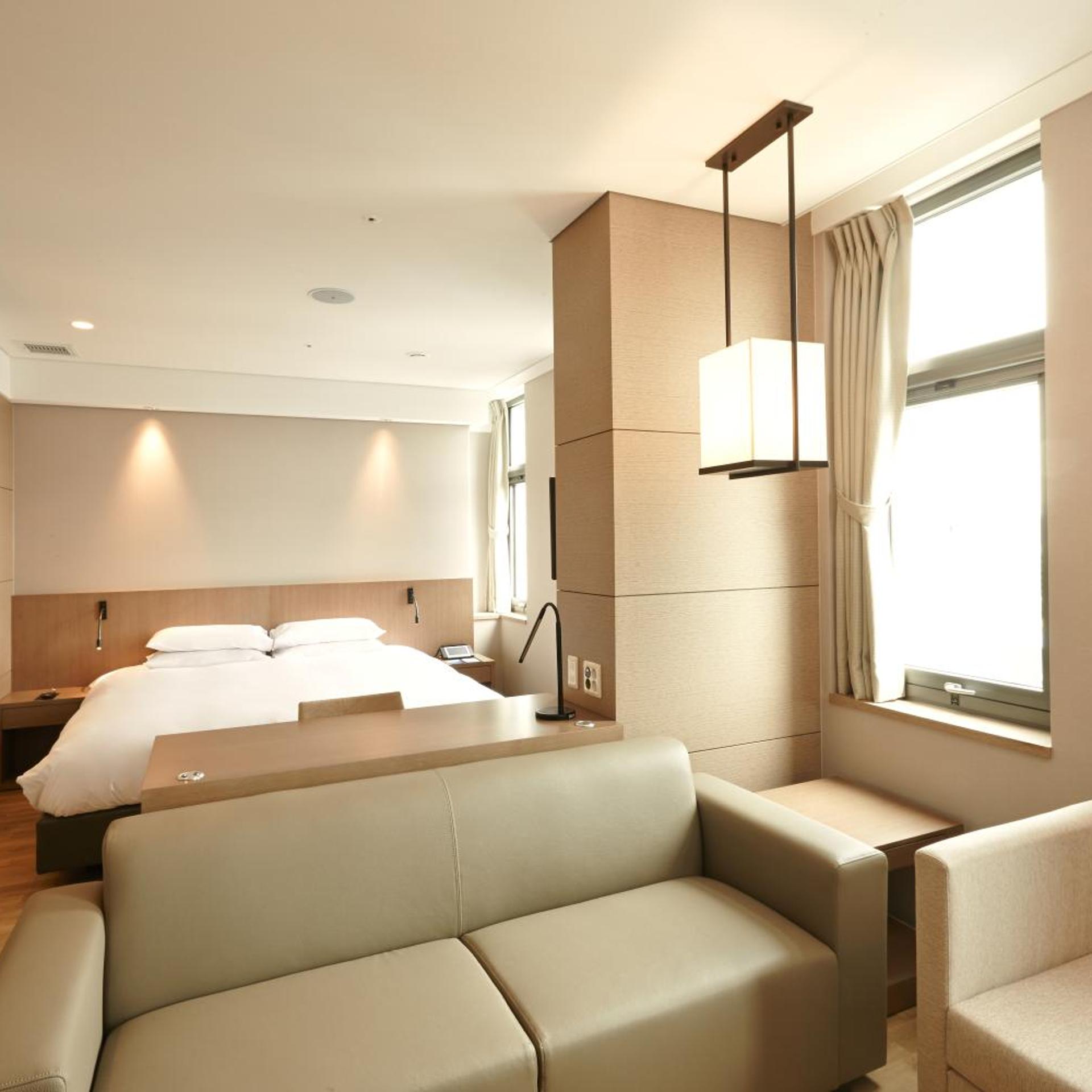 جناح ركني، MAYPLACE SEOUL DONGDAEMUN 4/7
