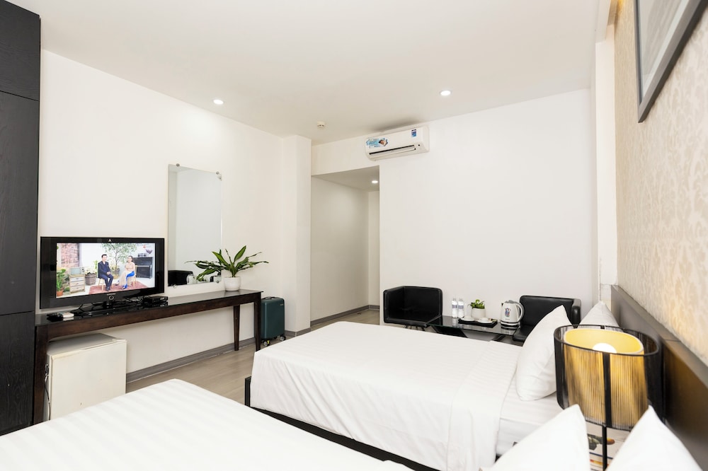 The One Premium Hotel. 34/51