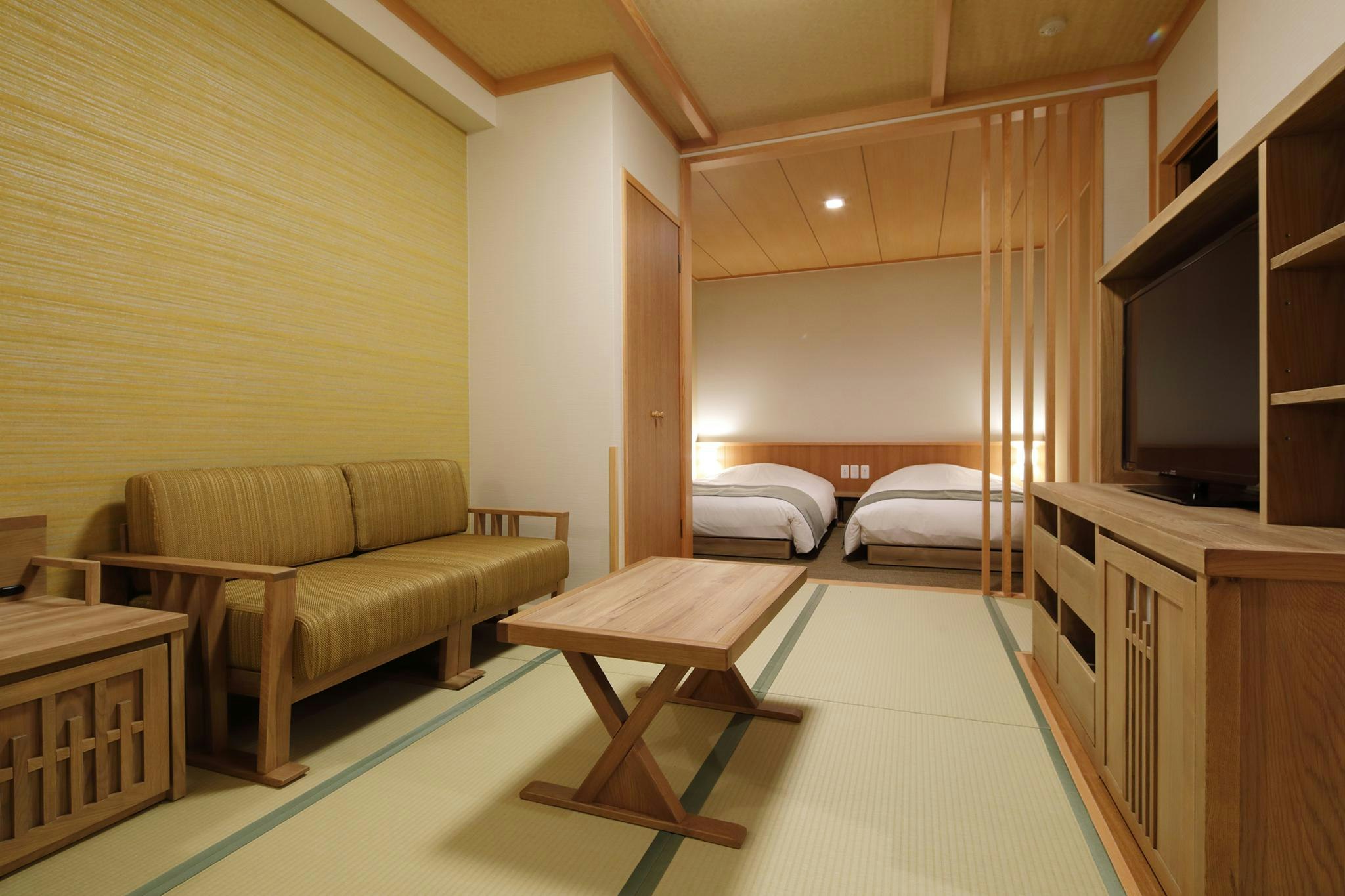 Deluxe, Twin Beds