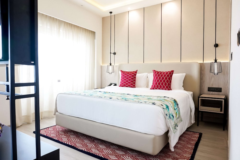 GOLDEN TULIP LUCKNOW 9/39
