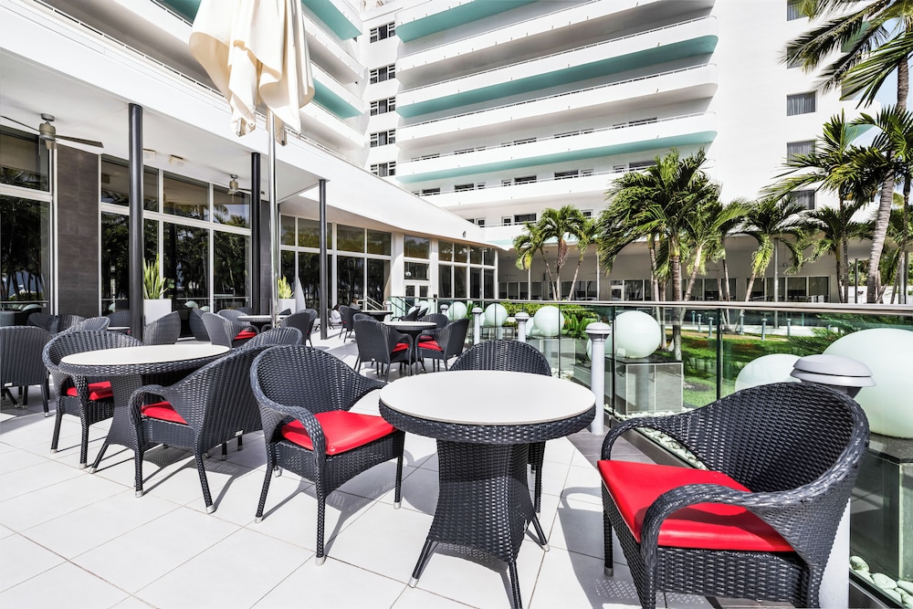 RIU Plaza Miami Beach 48/54