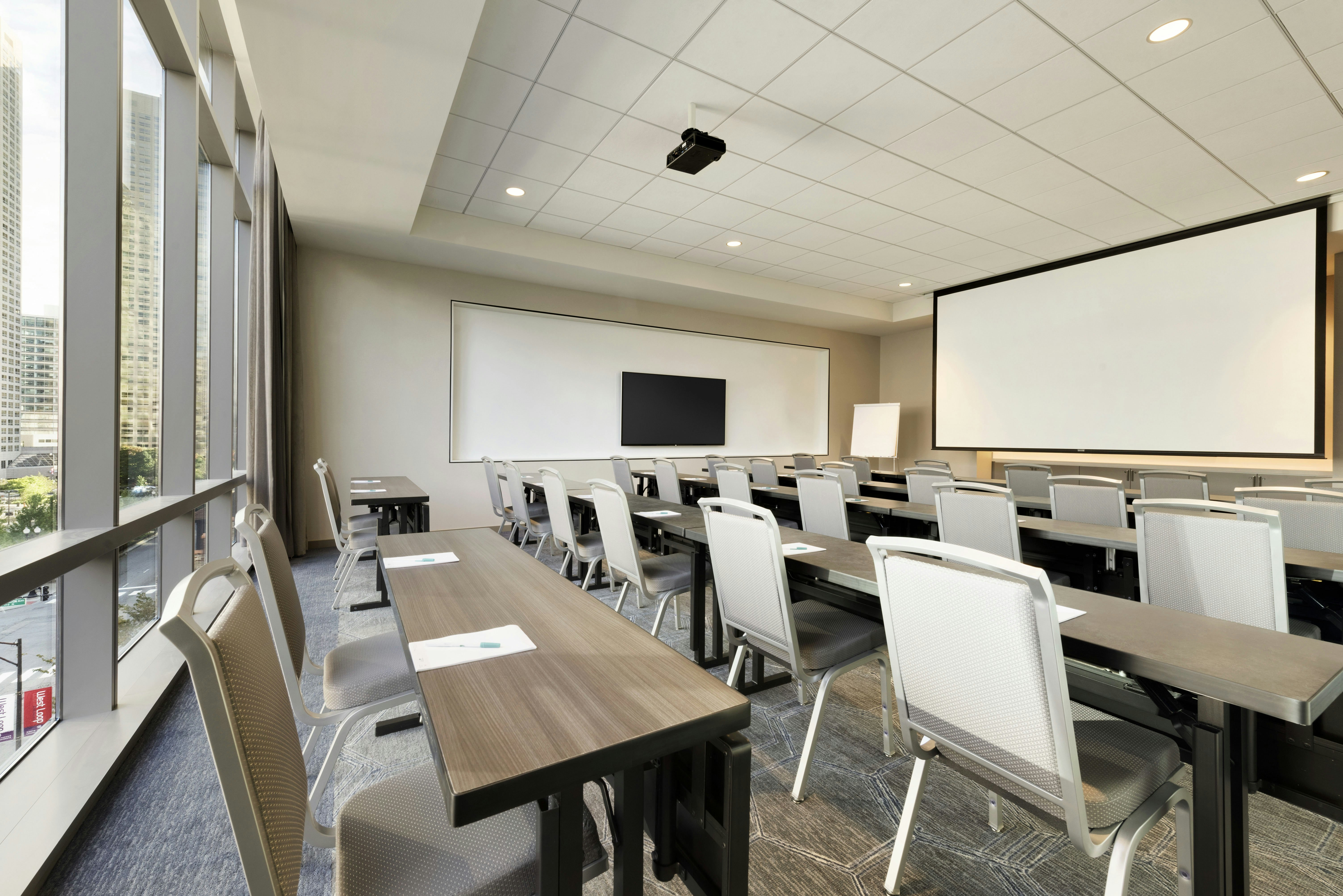 Hampton Inn Chicago West Loop Fulton Market Area 38/49
