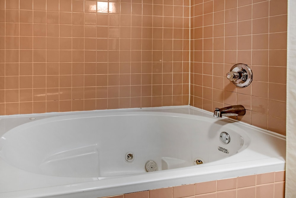 Quality Inn Bloomington Near University 26/39