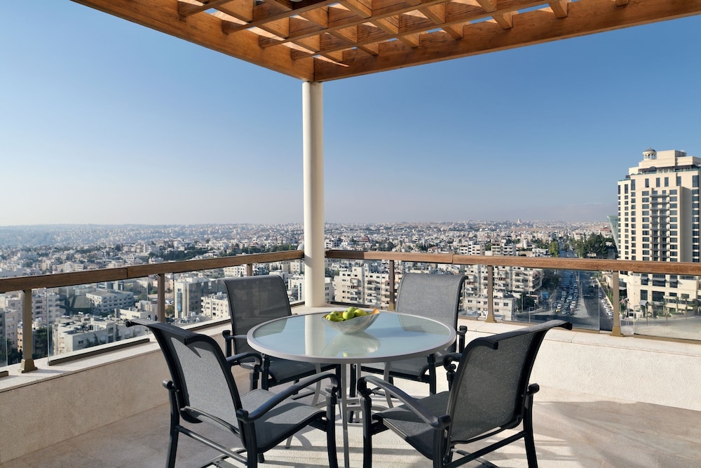 Sheraton Amman Al Nabil Hotel 60/63
