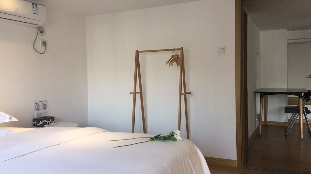 Ihouse Executive Apartment 17/50