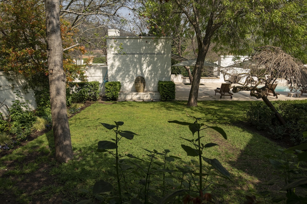 The Owners Cottage / La Provencale 42/50