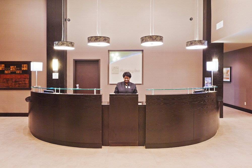 Holiday Inn Hotel & Suites Tulsa South 7/56