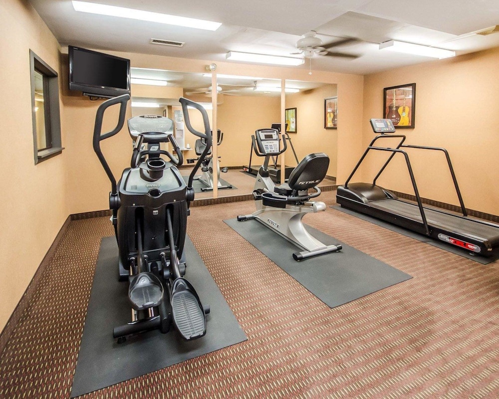 Quality Inn Carrollton 18/36