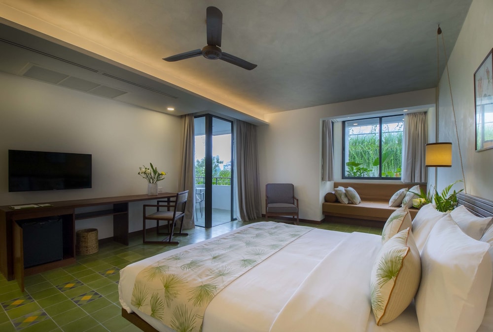 Penh House Hotel 33/74