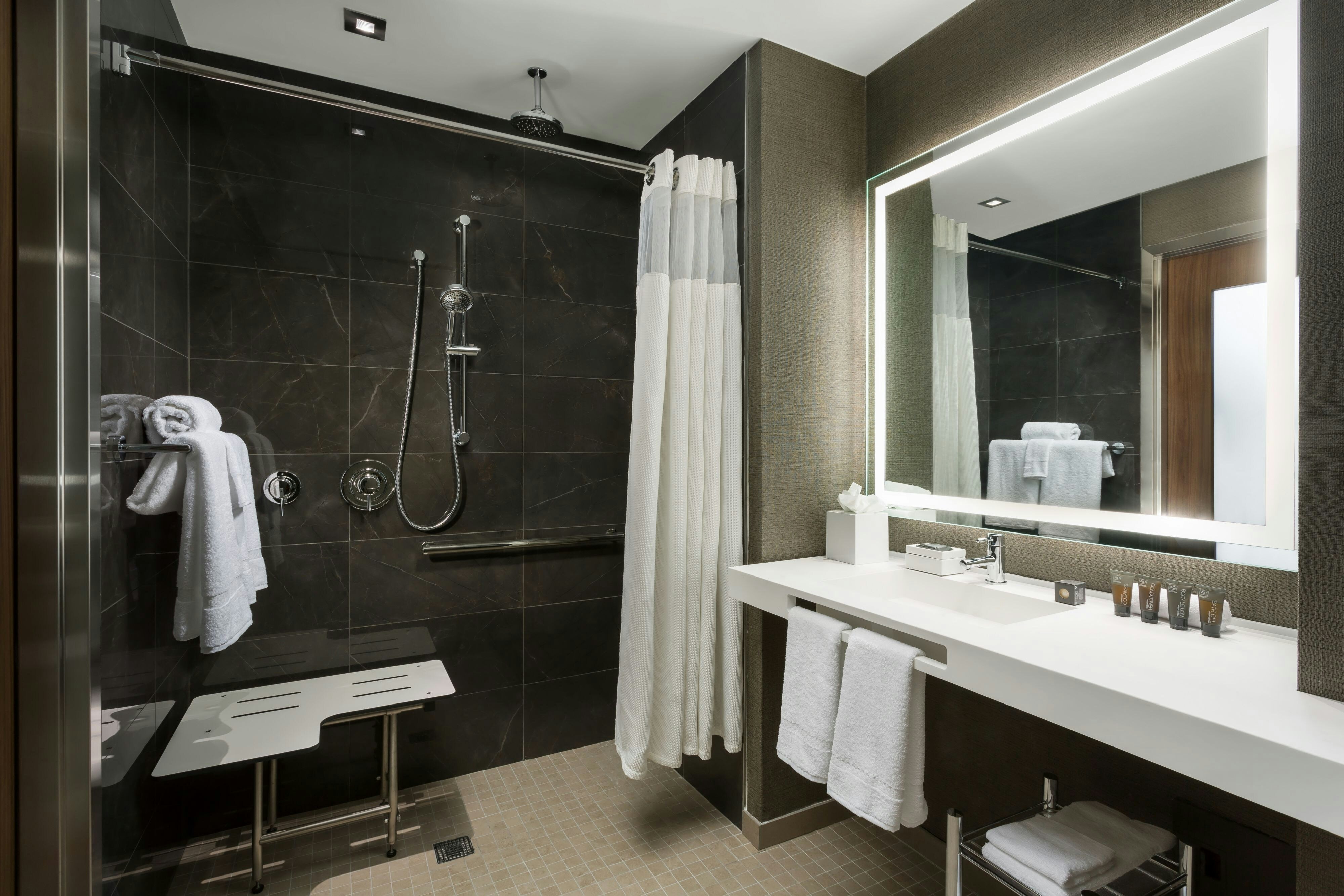 AC HOTEL NEW YORK TIMES SQUARE 73/75