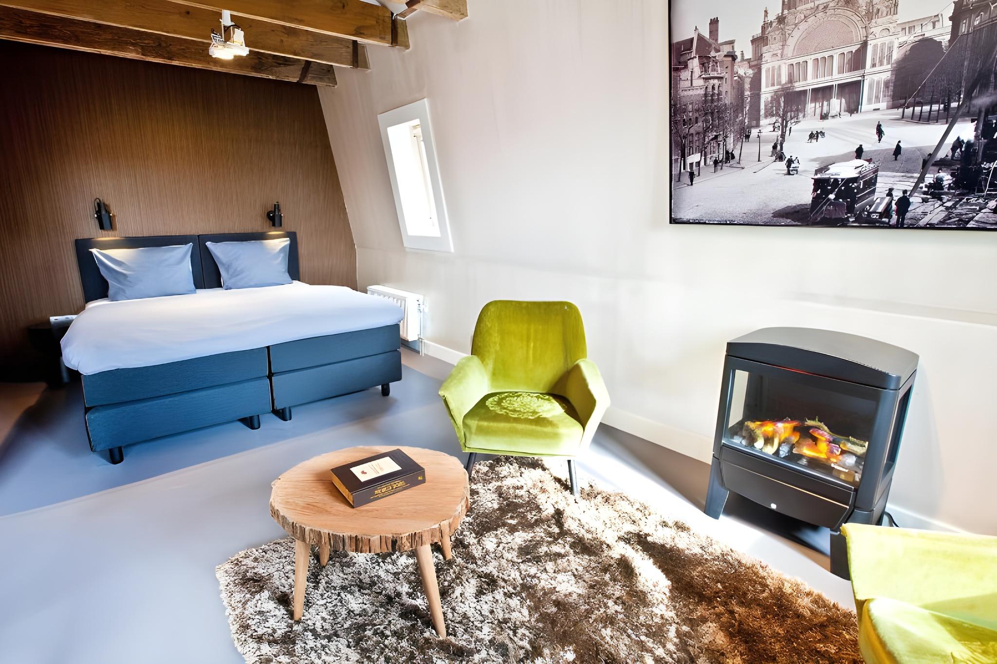 Loft, Apartment, Double or Twin Bed