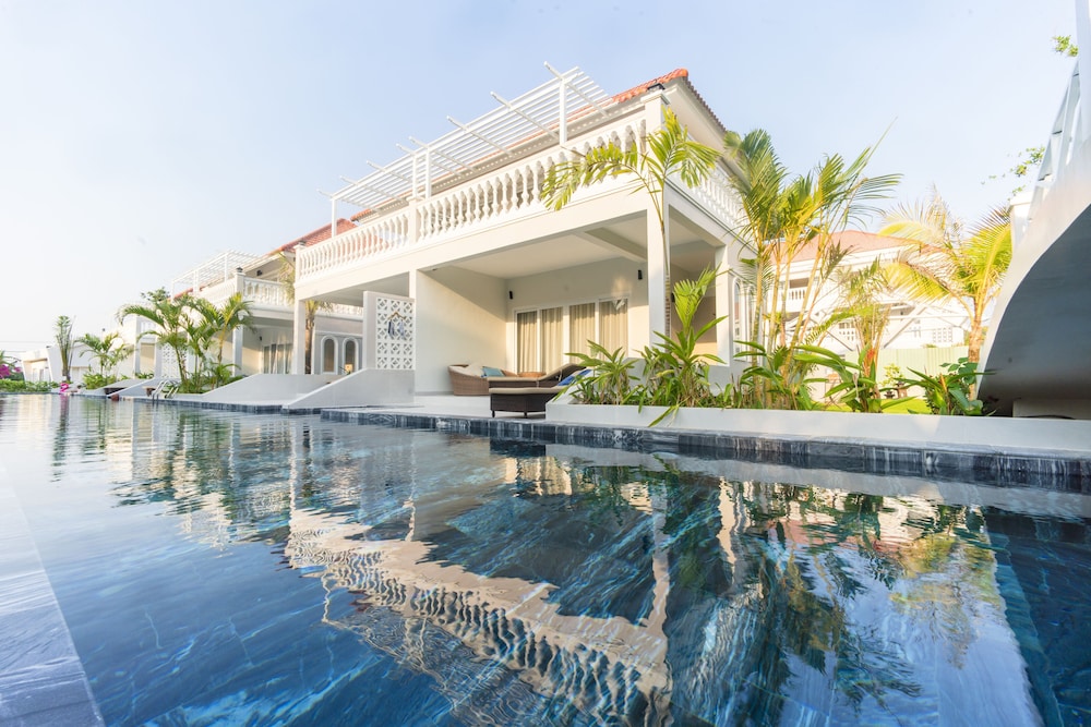Mercury Phu Quoc Resort & Villas 45/63