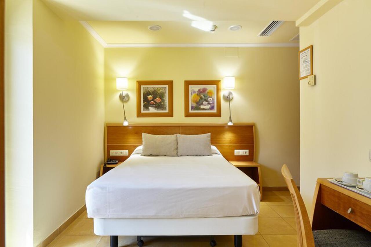 Invisa Hotel La Cala 29/99