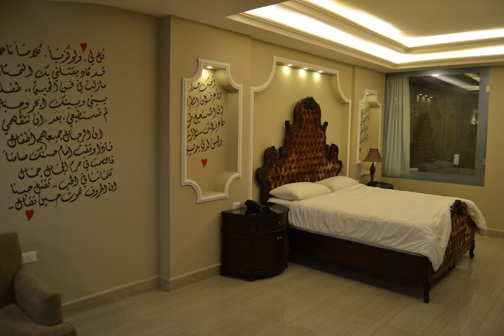 PLATINUM HOTEL 19/45