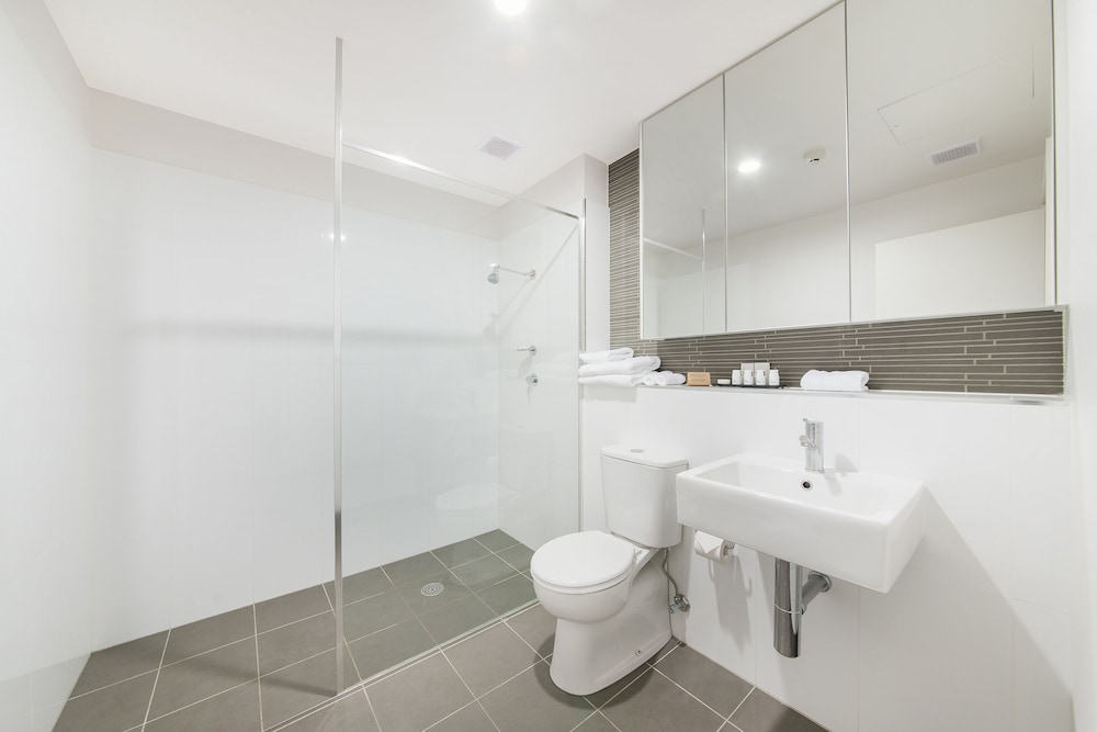 Abode Tuggeranong 32/33