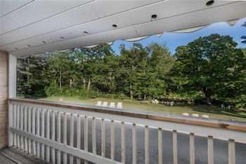 Covered Bridge River View Lodge 2/11