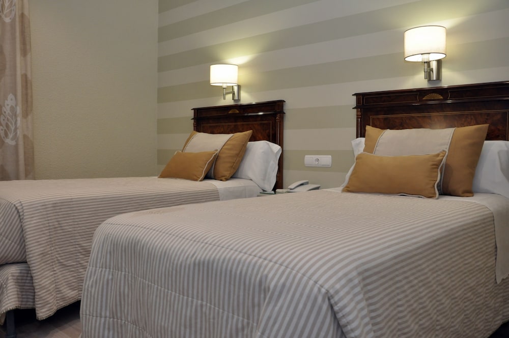 Hotel Selu 9/64