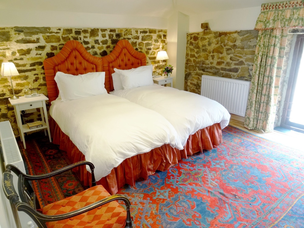 Hollamoor Farm B&B 12/50
