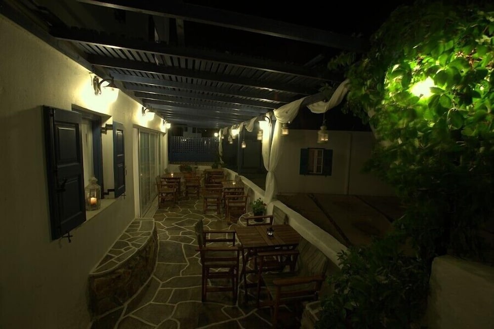 Aphrodite Hotel Apartments 27/37
