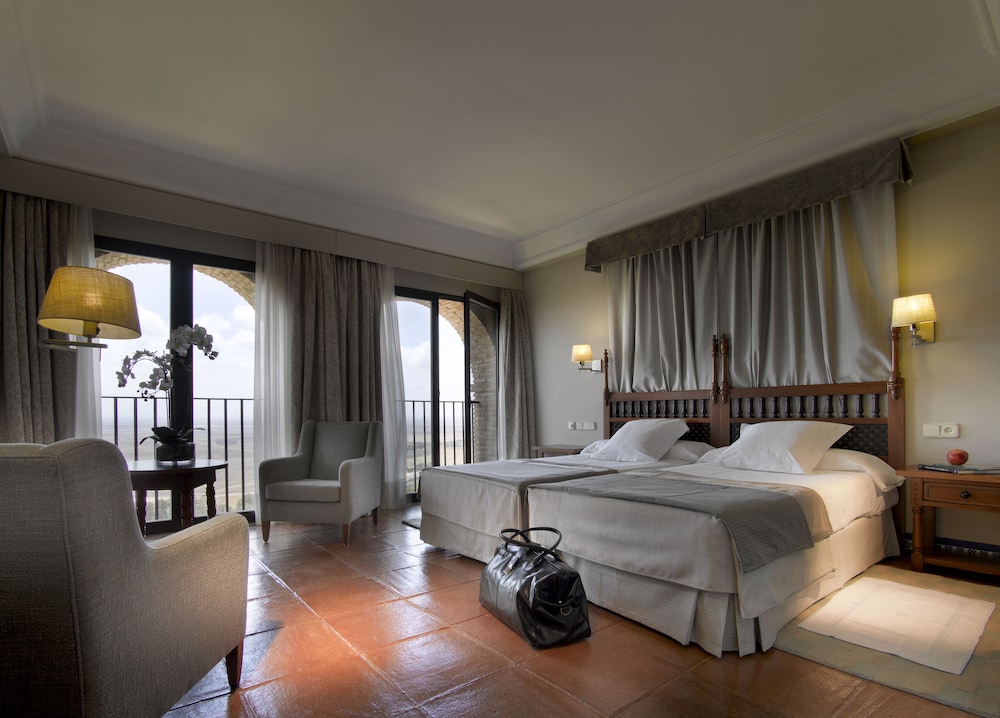 Parador De Carmona 9/40