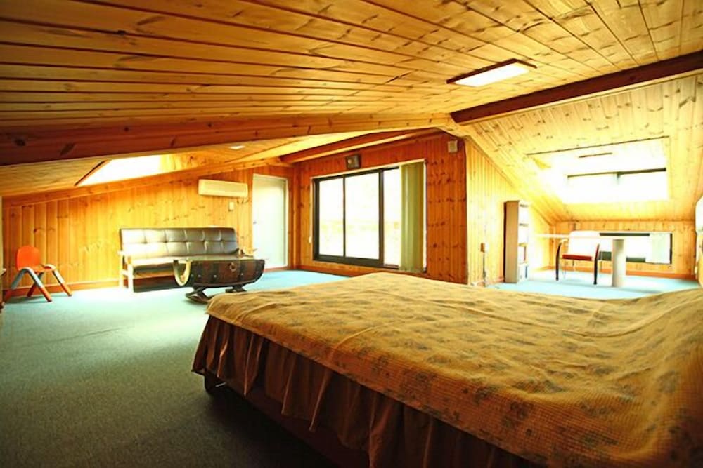Pocheon Bluesky Pension 11/50