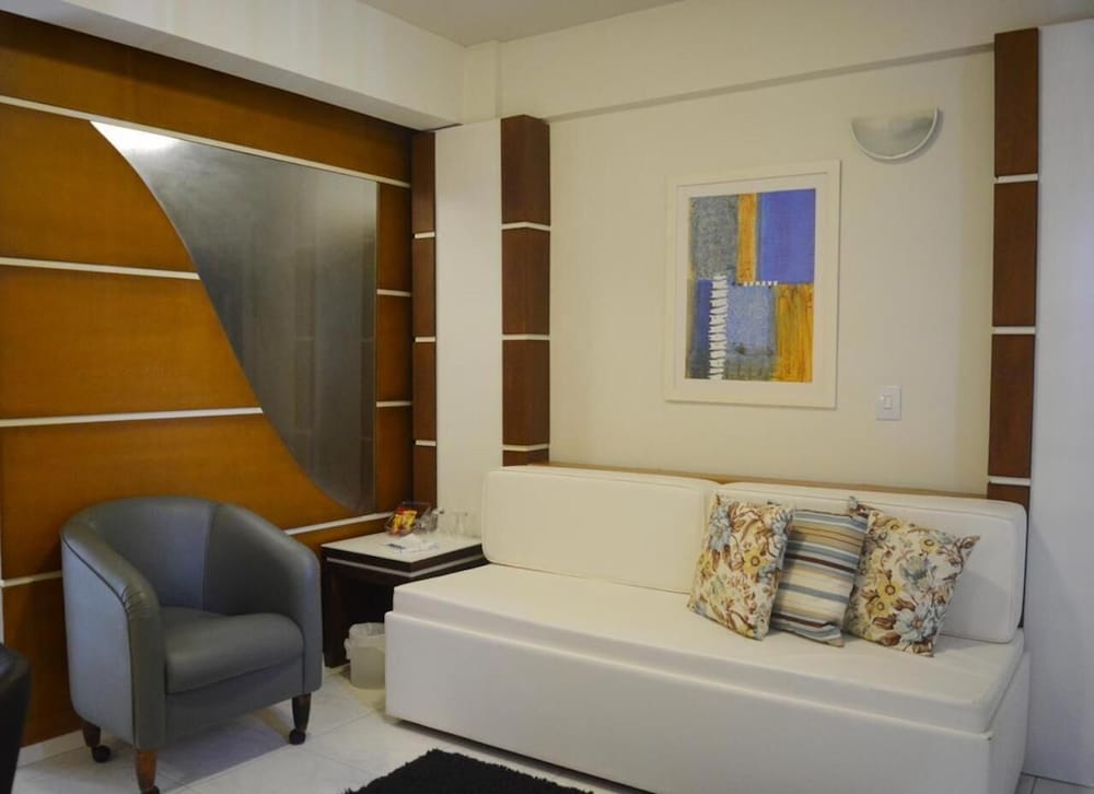 Altadomo Hotel 51/69
