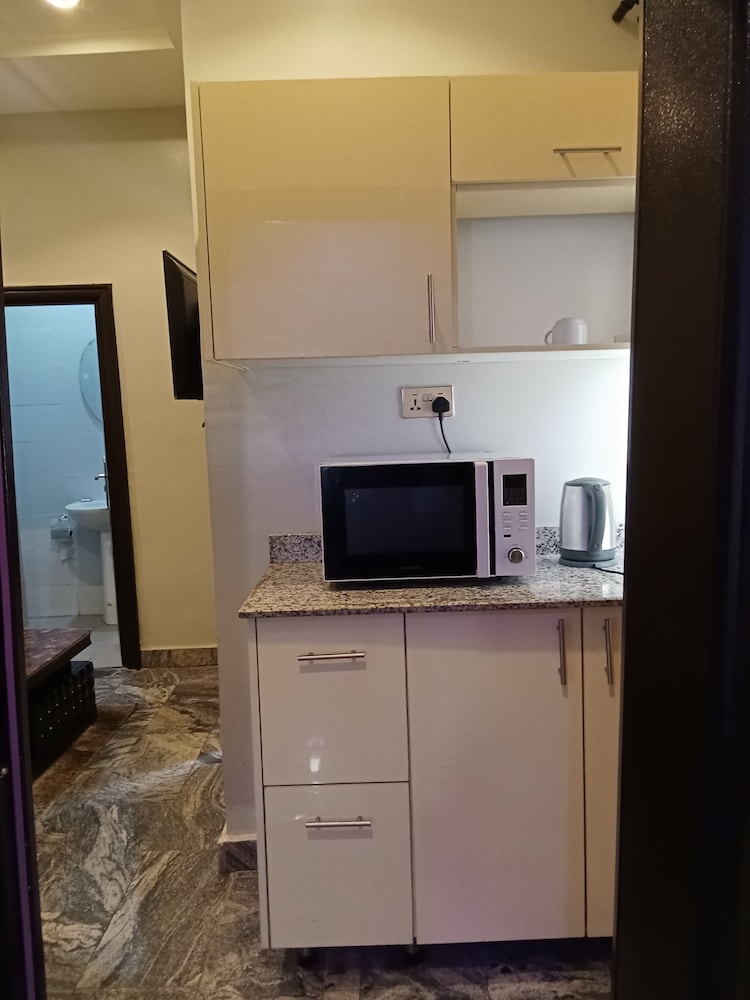 Degok Hotel 40/50
