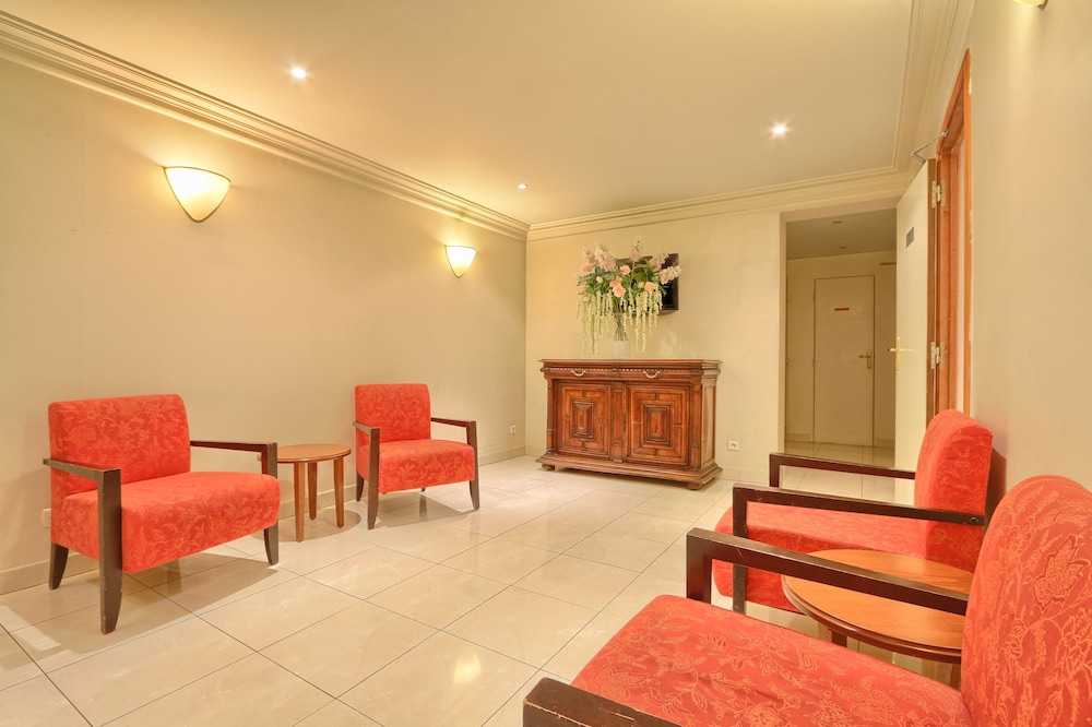 121 Hotel Paris 20/22