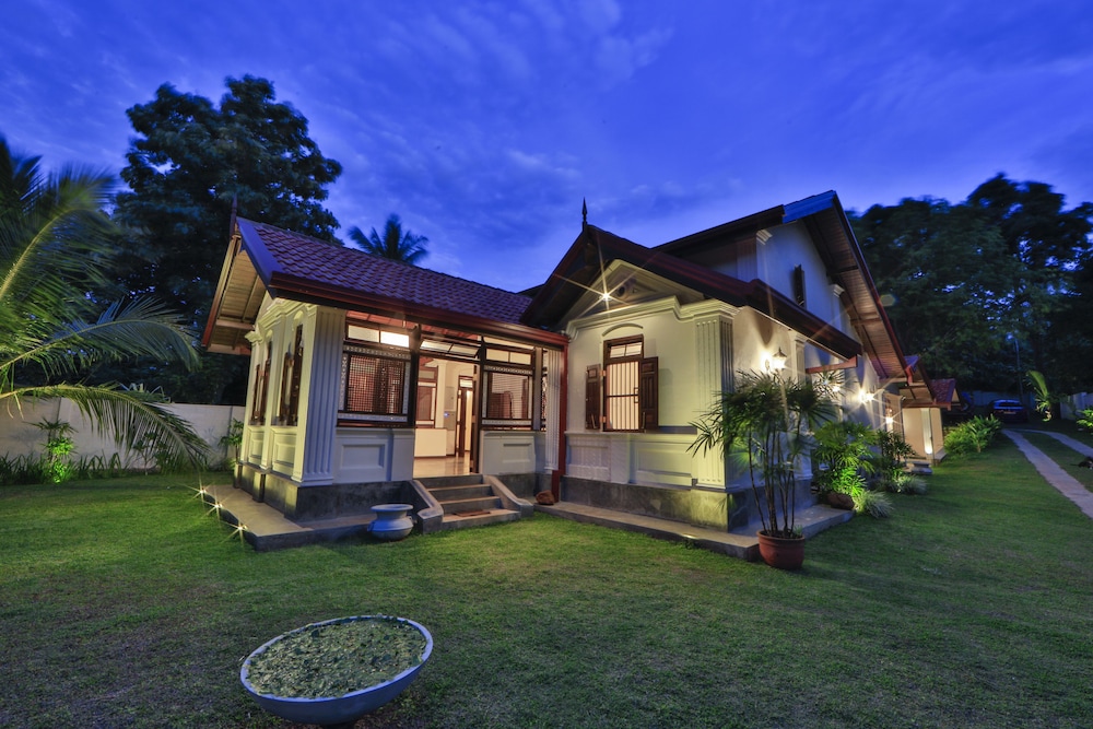 Arvani Villa 5/33