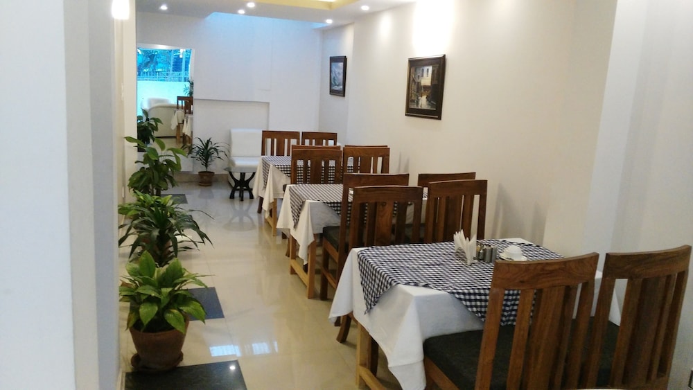 Lemon Tree Hotel 37/44