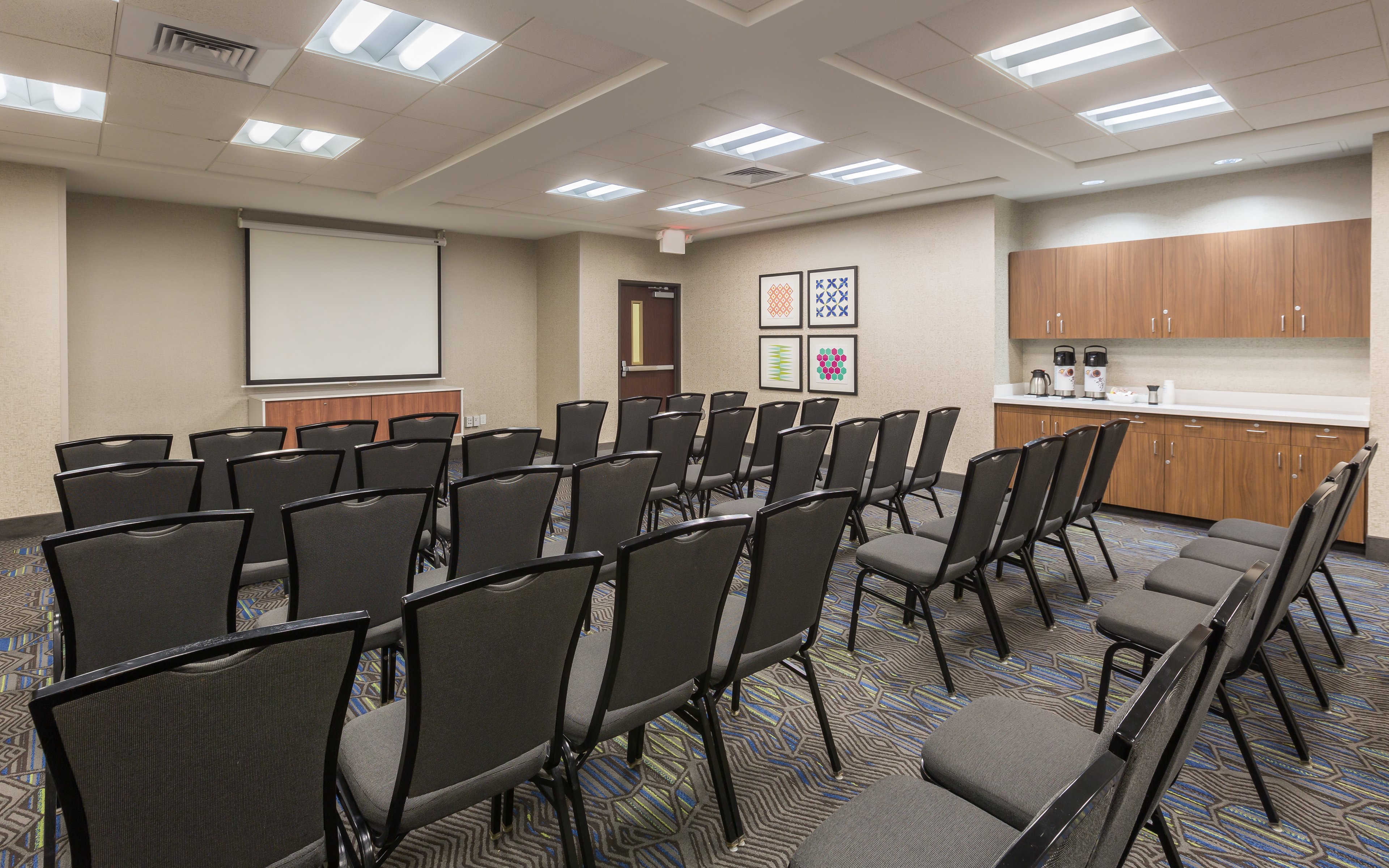 Holiday Inn Express Hotel And Suites Eugene Downtown University 55/70