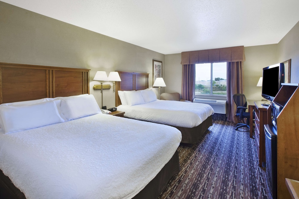 Hampton Inn Pittsburgh Area-Beaver Valley-Ctr Township 12/33
