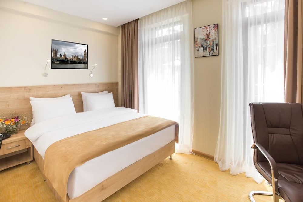 Atrium Boutique Hotel 6/50
