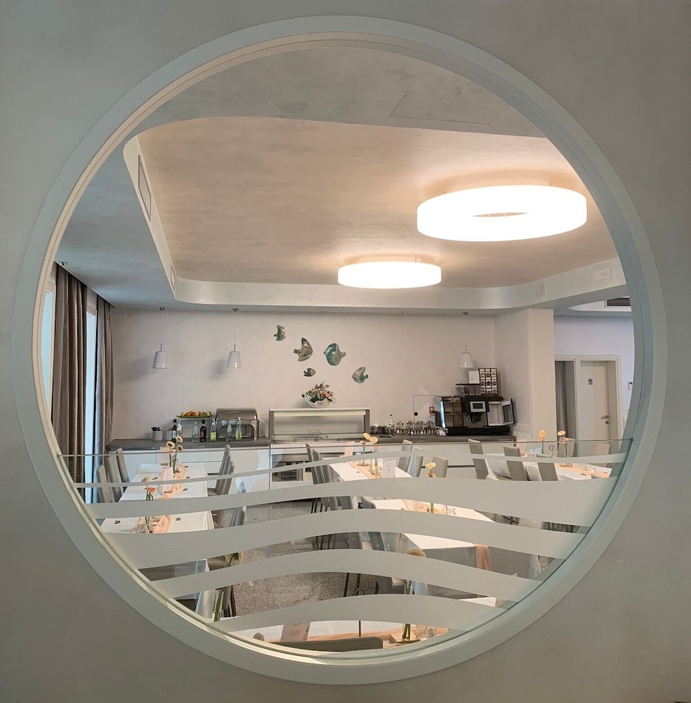 Hotel Felix 13/50