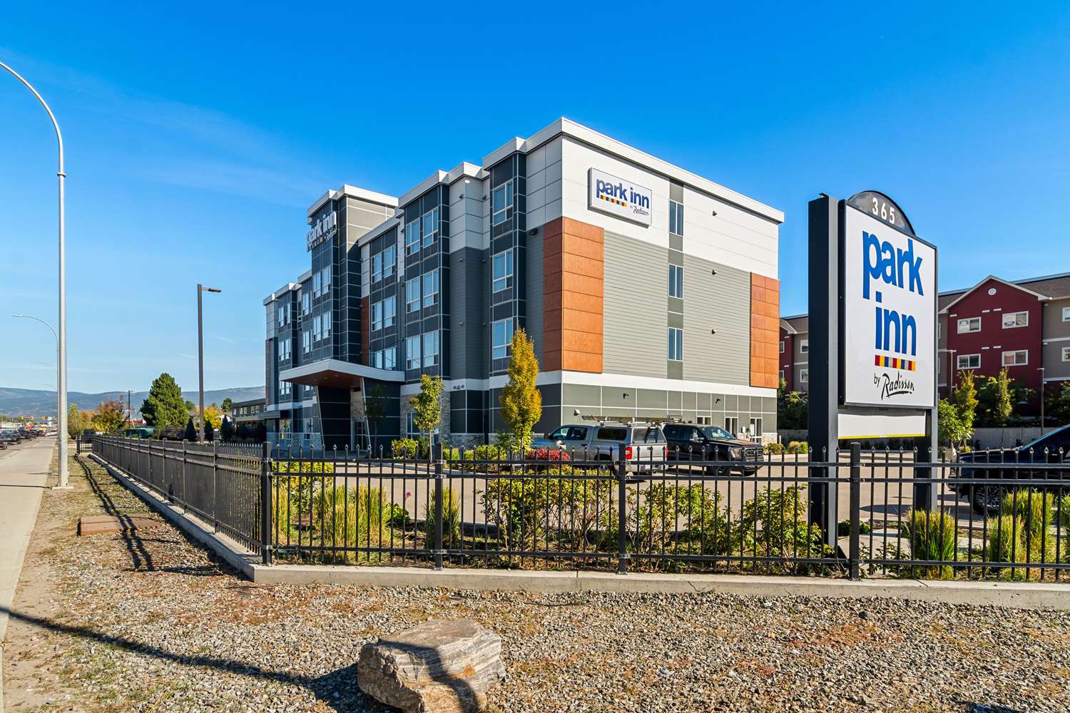 Park Inn by Radisson, Kelowna 35/40