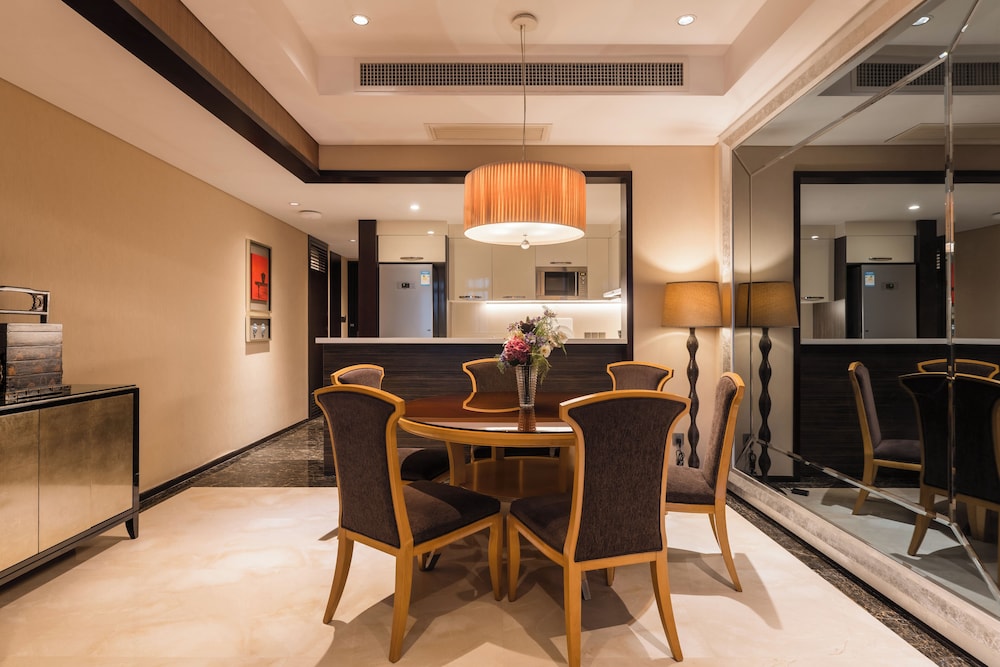 Oakwood Premier Guangzhou 49/61