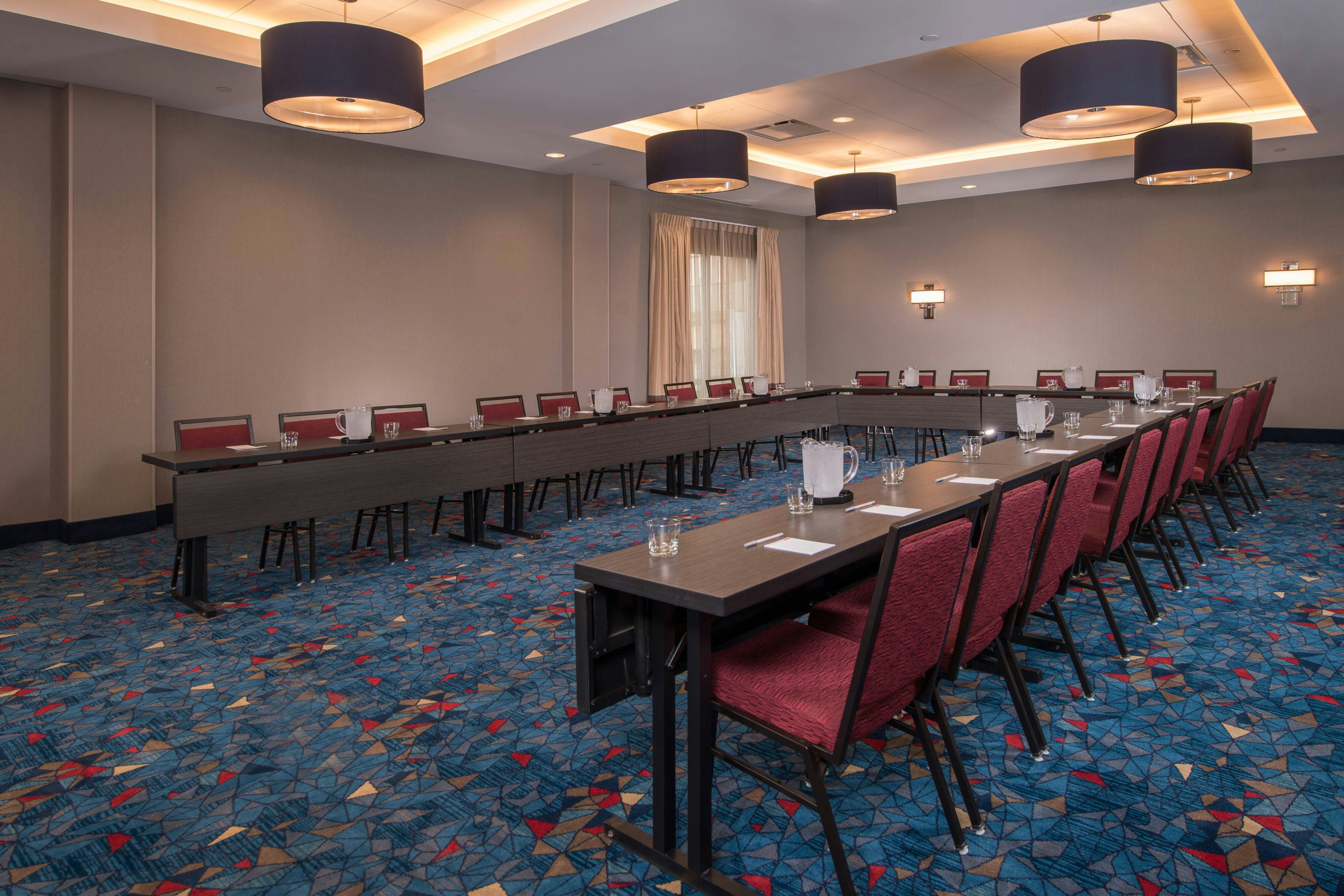 Fairfield Inn & Suites by Marriott Altoona 22/25