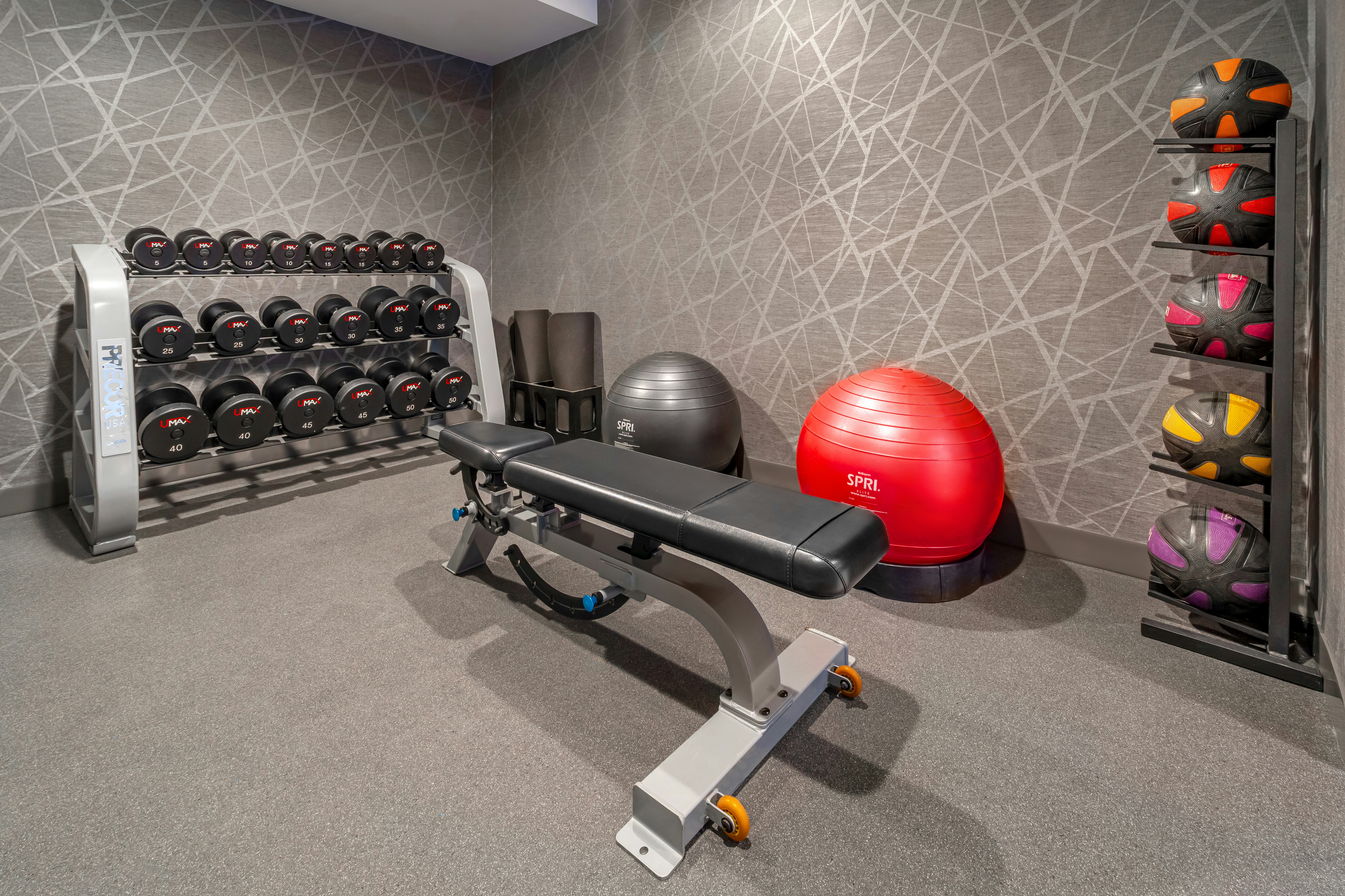 Homewood Suites by Hilton Eatontown 12/41