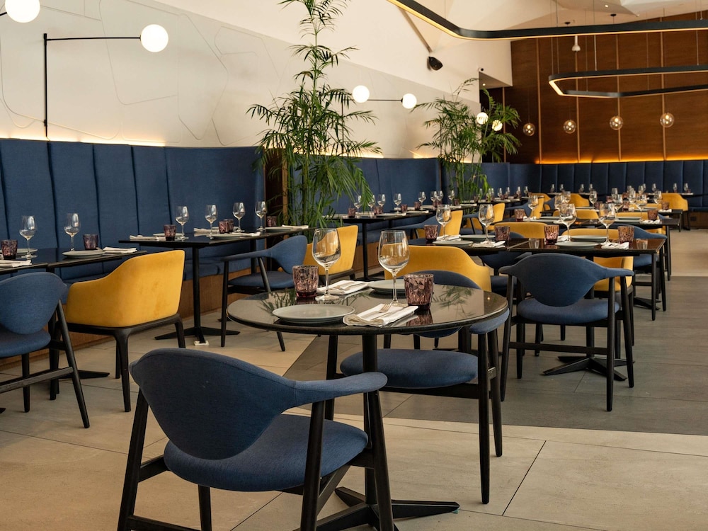 Pullman Lima San Isidro 35/49