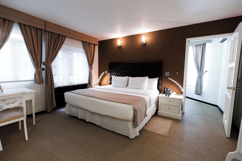 Master, Suite, King Bed