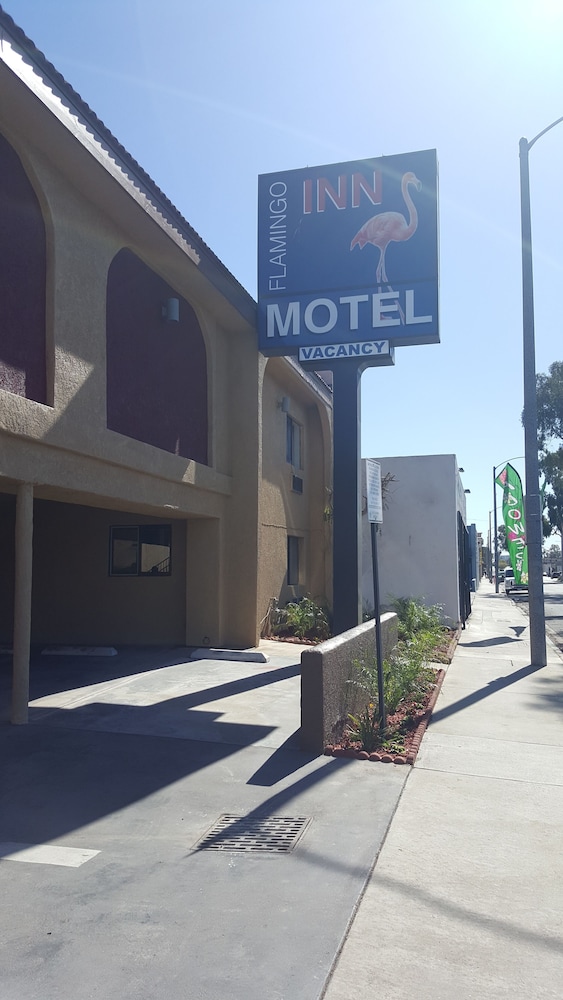 Flamingo Inn Long Beach 47/56