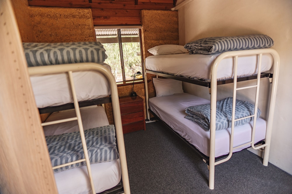 BUSSELLS BUSHLAND COTTAGES 15/47
