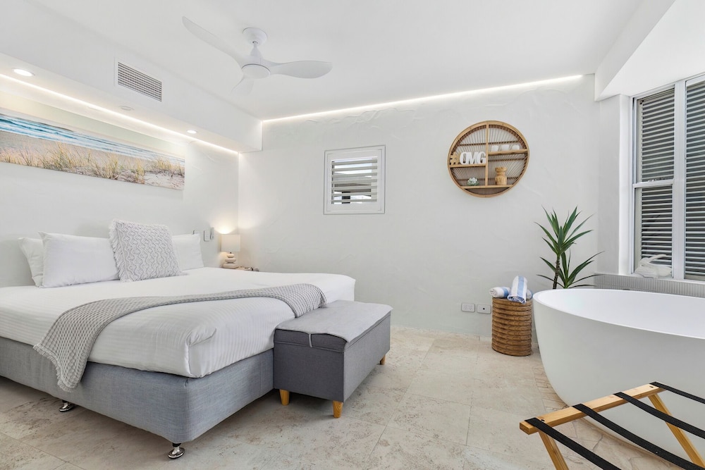 NOOSA BLUE RESORT 19/76