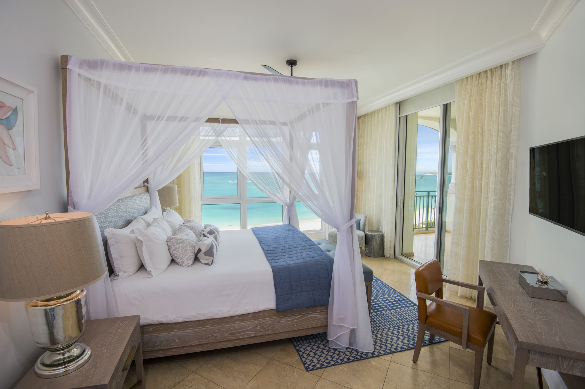 1 BEDROOM, SUITE, OCEAN FRONT