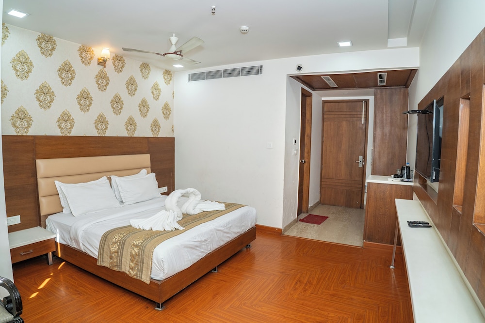 HOTEL GRAND HRIDEY 6/50