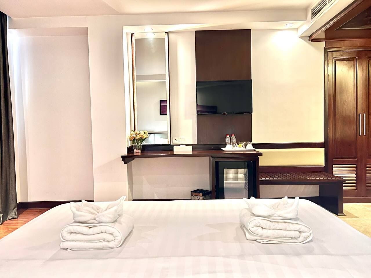 DELUXE, DOUBLE BED, BALCONY