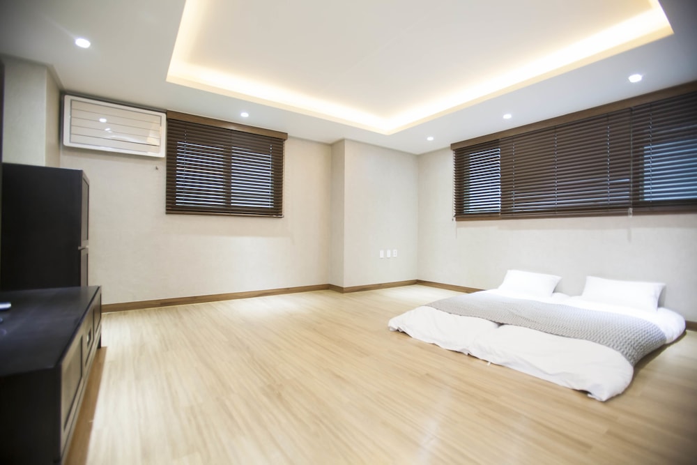 I-Check Hyunjin Hotel 29/67