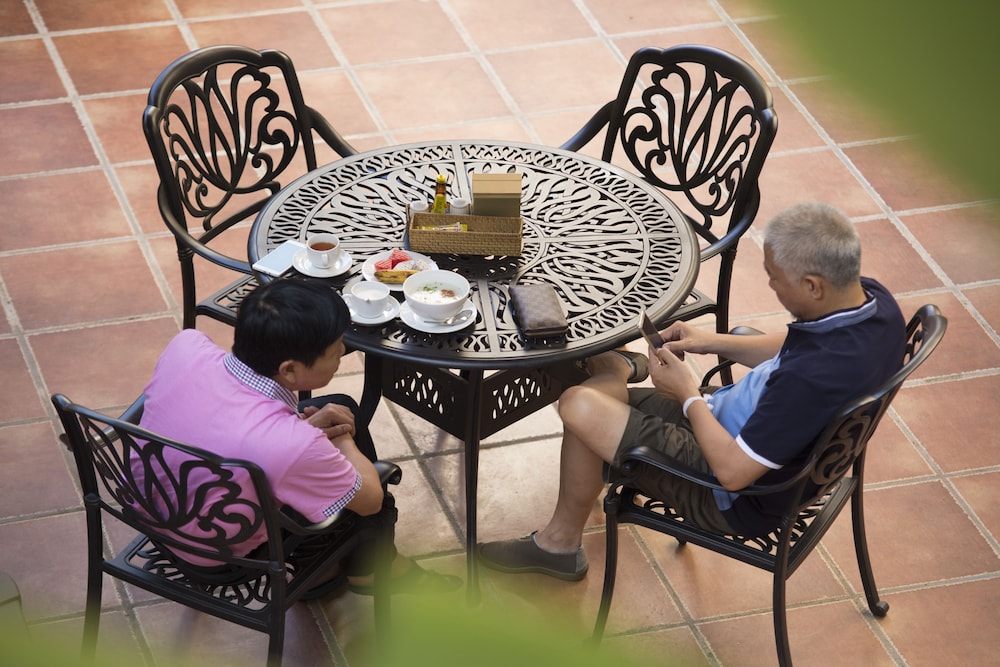 Mali Namphu Hotel 8/41