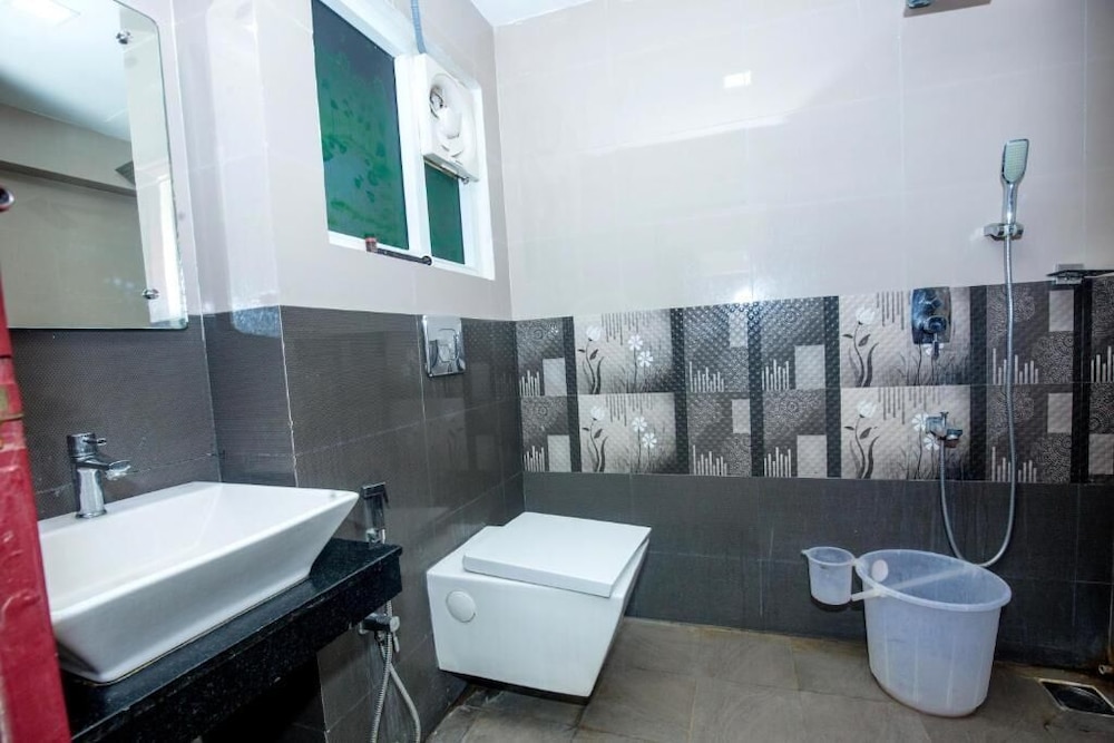 Oyo 14759 Hotel President 55/55